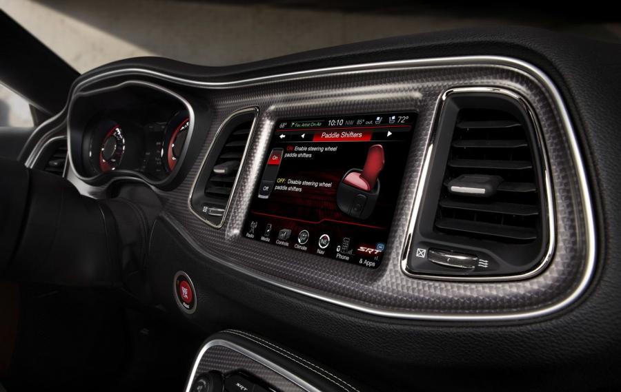  Dodge Challenger SRT 2015 года  (фото 71 из 79)